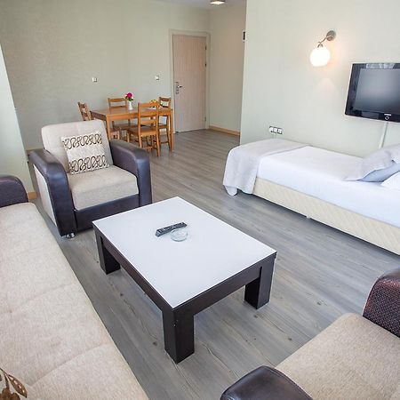 Cilek Marina Otel Çeşme Luaran gambar