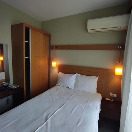 Cilek Marina Otel Çeşme Luaran gambar