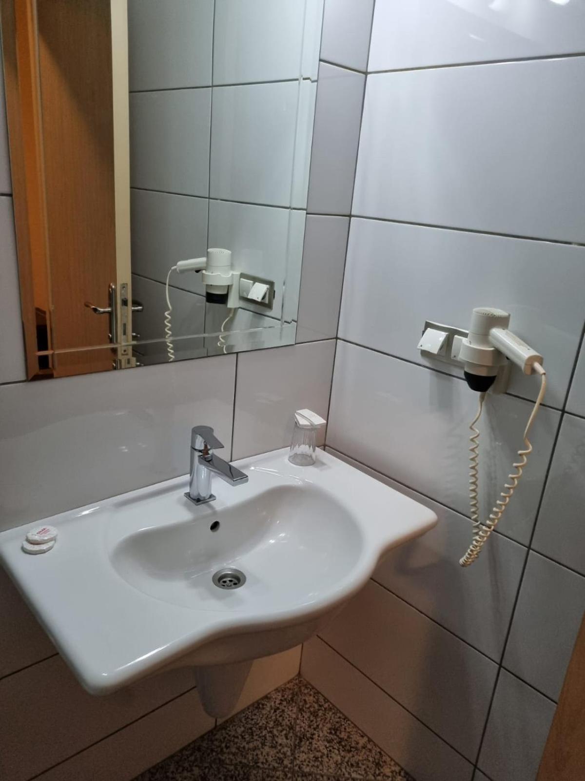 Cilek Marina Otel Çeşme Luaran gambar
