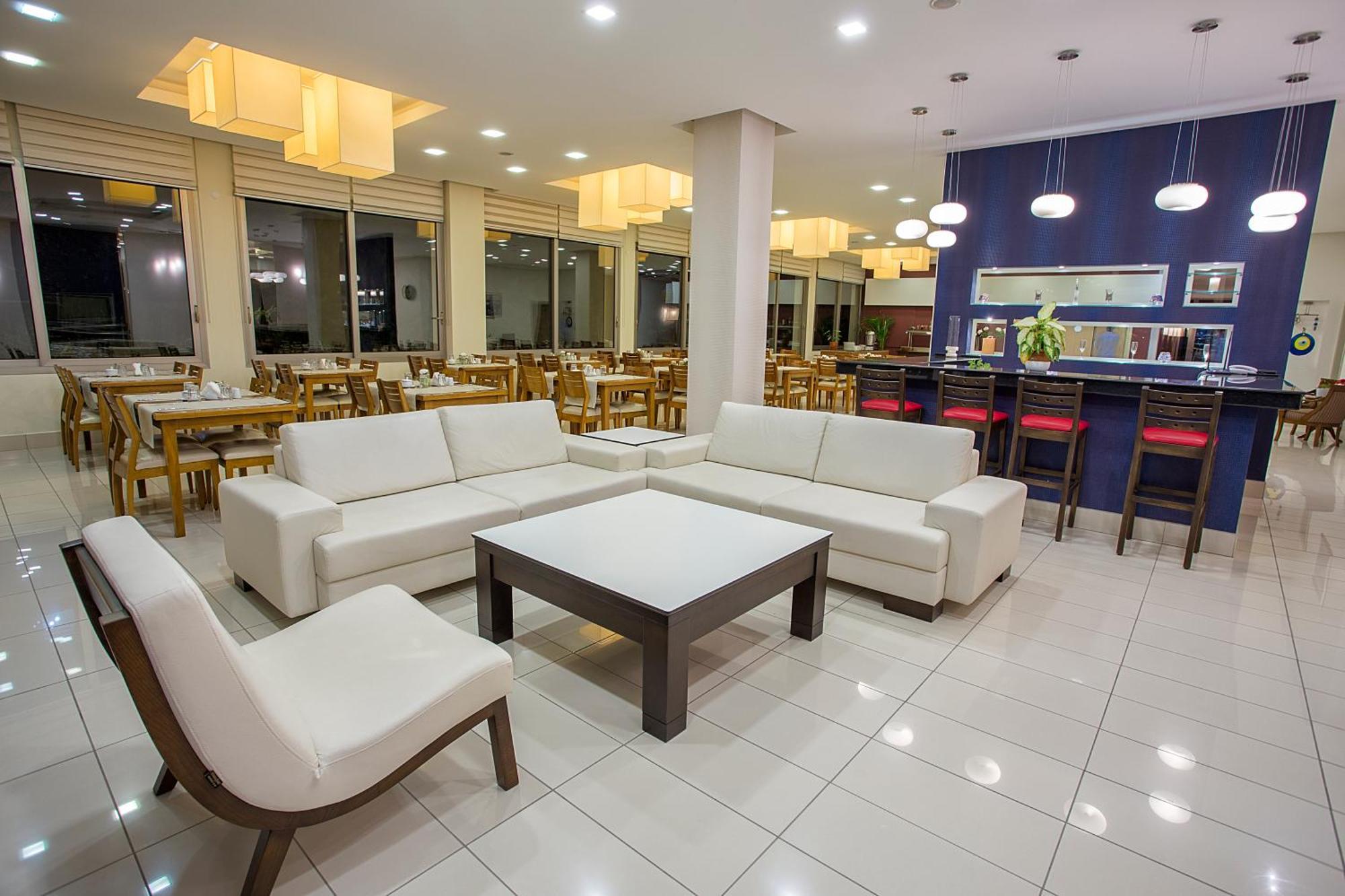 Cilek Marina Otel Çeşme Luaran gambar